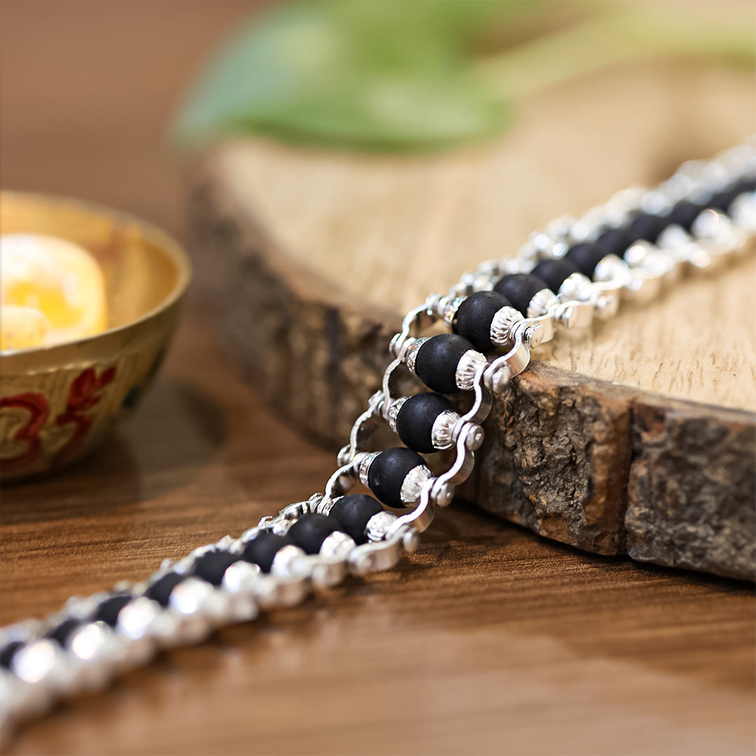 Silver-Plated Karungali Chain Bracelet - Made from Natural Ebony Wood